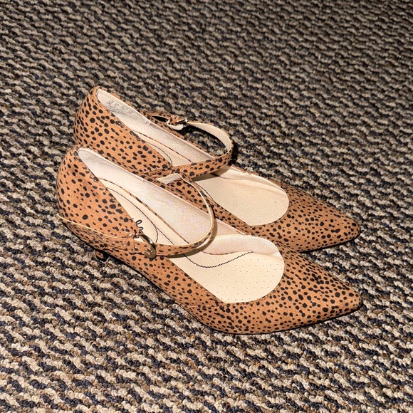 Life Stride Women's Brown Leopard Heels - Picture 2 of 5